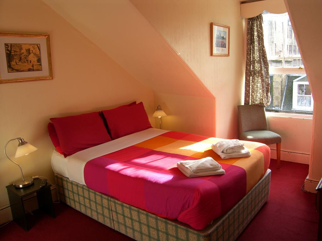 אדינבורו Regis Guest House חדר תמונה