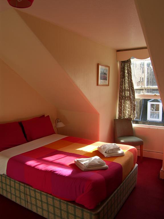 אדינבורו Regis Guest House חדר תמונה