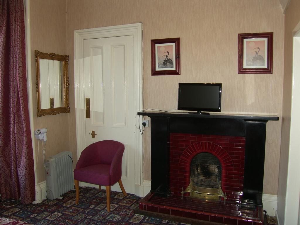 אדינבורו Regis Guest House חדר תמונה